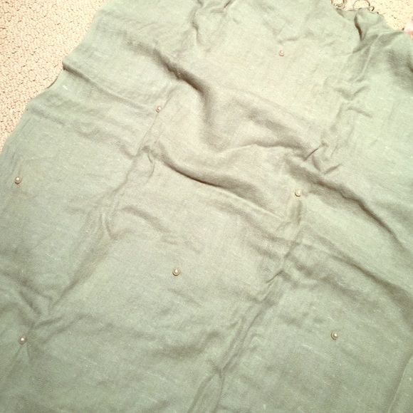 Cashmere scarf with hand sewn pearls