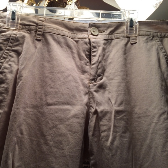 Capris - Picture 2 of 3