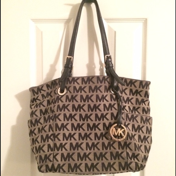 Authentic Michael Kors Jet Set Logo Tote