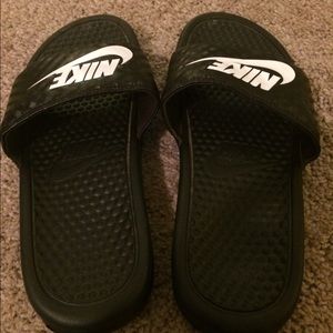 Nike flip flops