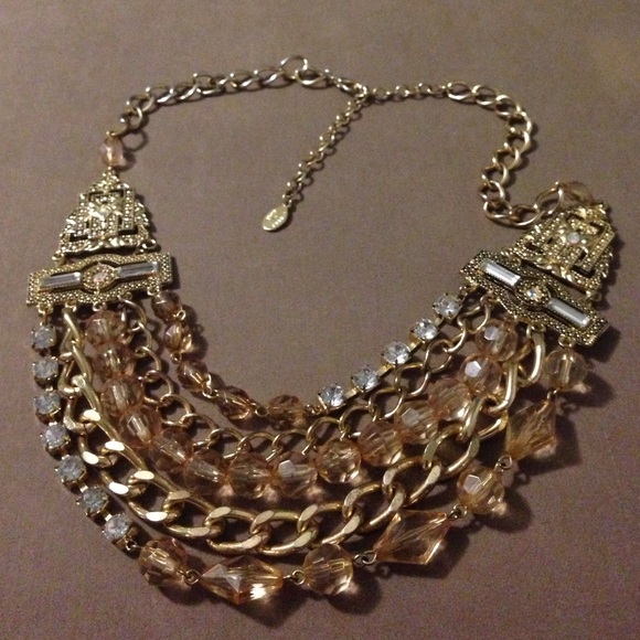 Statement necklace