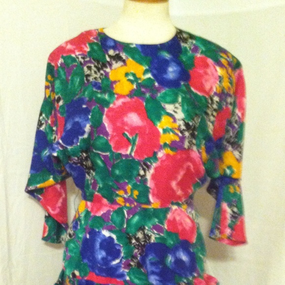Floral print 3/4 sleeve vintage ruffle skirt dress - Picture 3 of 4