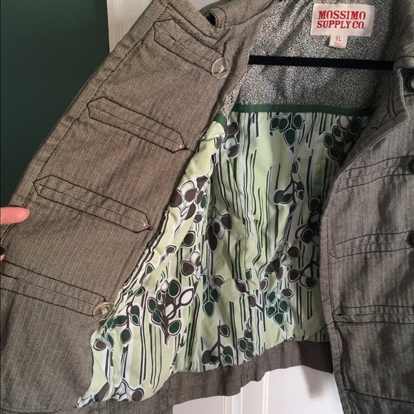 Mossimo jacket - Picture 2 of 4