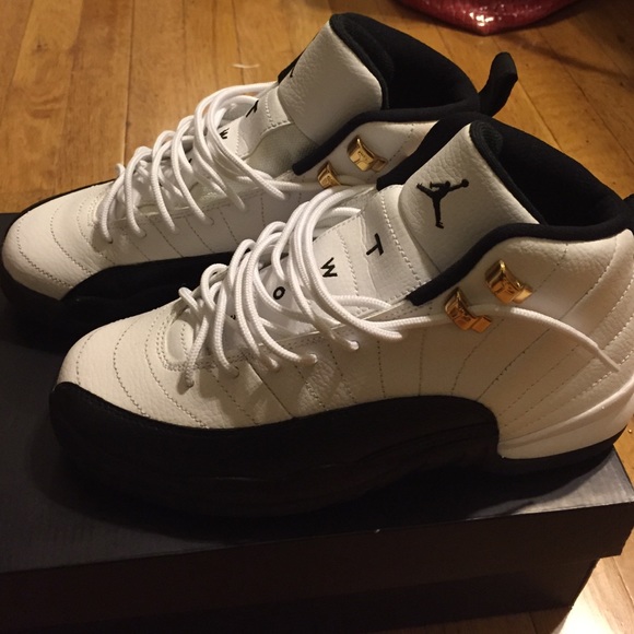 Jordan Shoes - Air Jordan Retro 12s Mid "Taxis" 🚕