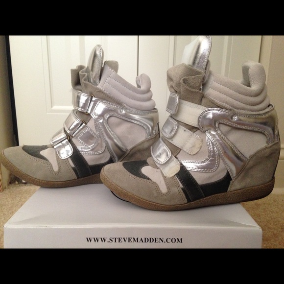 Highlight Wedge Sneaker