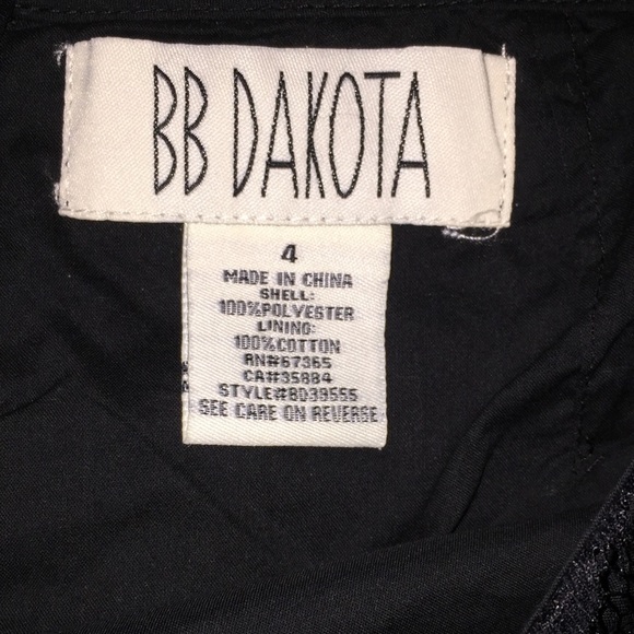 BB DAKOTA Black Lace Mini Skirt - Picture 3 of 3