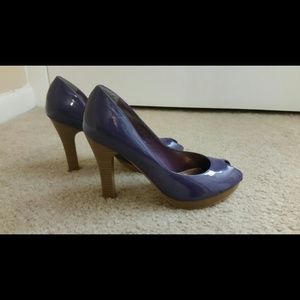 Purple peekaboo toe pumps