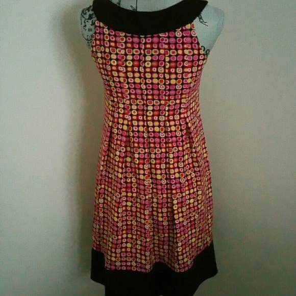 Colorful Flare Midi Dress - Picture 2 of 3