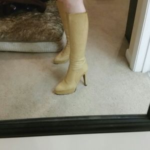 Vintage 1970 leather gogo boots