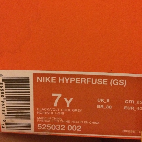Sz 7Y nike hyper fuse - Picture 2 of 3