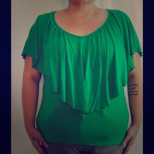 Poliana Plus top with decorative drape.