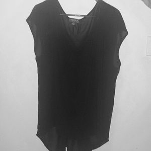 Short sleeve black top