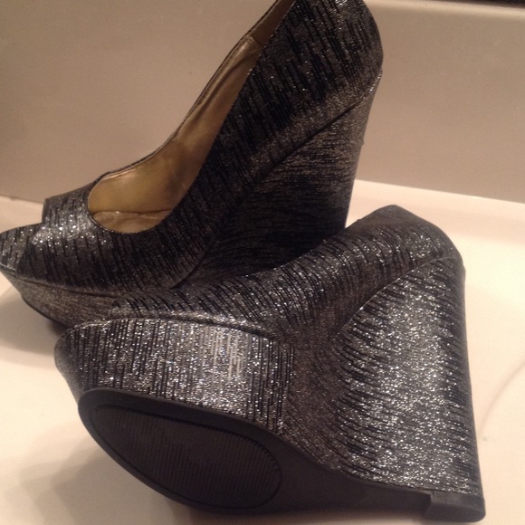 SOLD!  RUNNERGREG - Picture 4 of 4