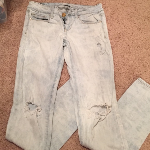 American eagle skinny light washed jeans!