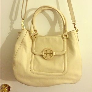 Tory Burch Amanda Classic