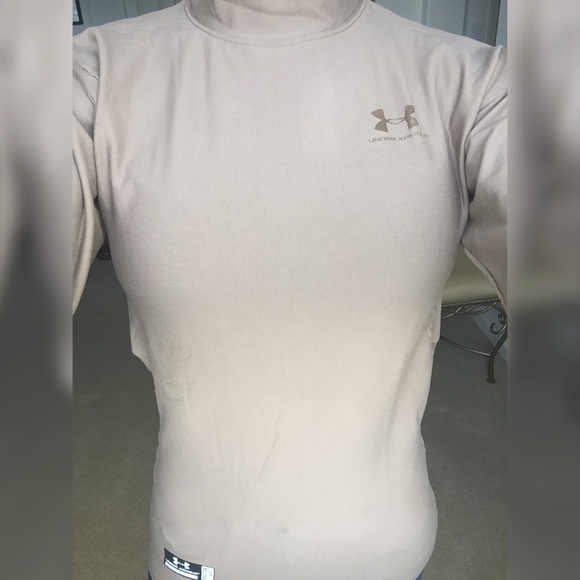💛Under Armour Tactical Brown Cold Gear Top💛