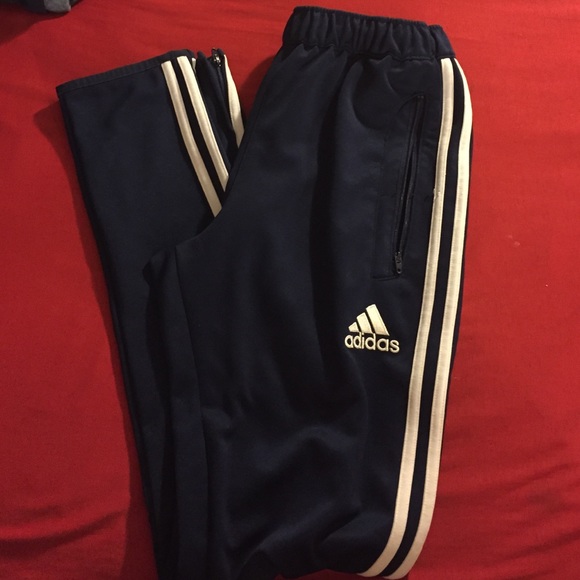 🚫🚫🚫SOLD🚫🚫🚫Navy blue Adidas soccer pants