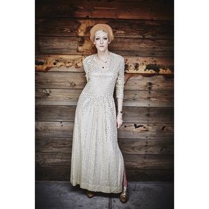 HP 5/3 💃🏼💃🏼💃🏼Vintage Ball Gown✨✨✨