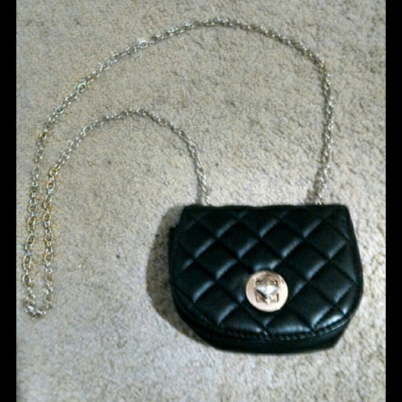 Black Crossbody Chain Clutch