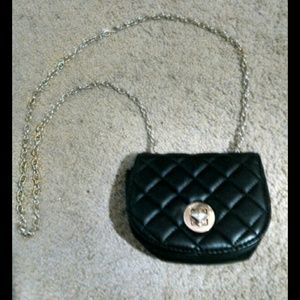 Black Crossbody Chain Clutch