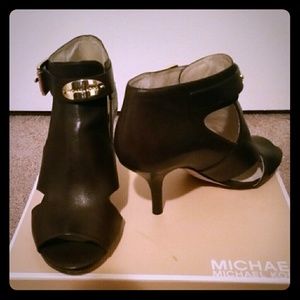 Michael Kors bootie
