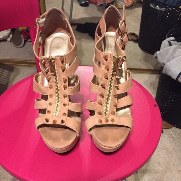 Stud heels