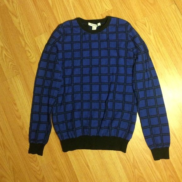 Patterned forever 21 shirt