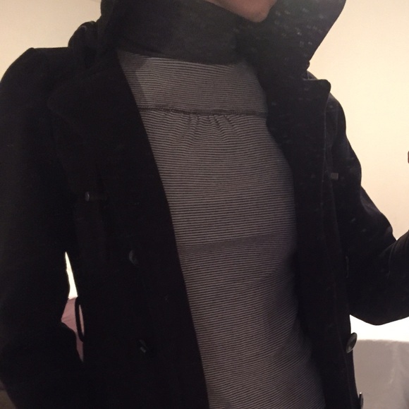 2 tops, with high collar. S size both. - Picture 3 of 4