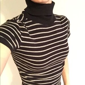 2 tops, with high collar. S size both.