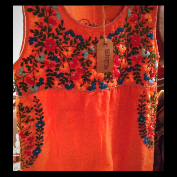 *SOLD* Boho Embroidered Sleeveless Blouse
