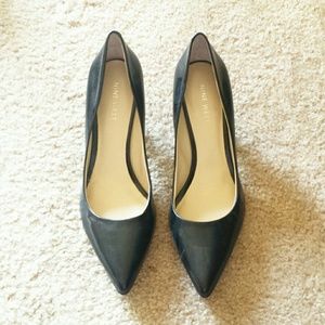Nine West Pointy Black Work Pumps