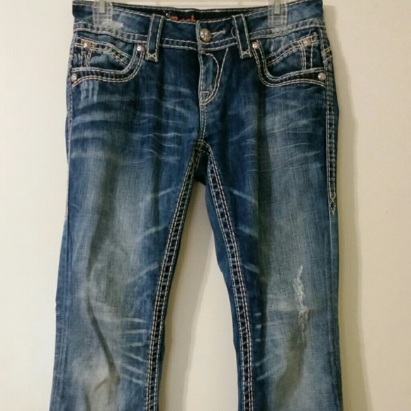 Sold on Merc - Picture 2 of 4
