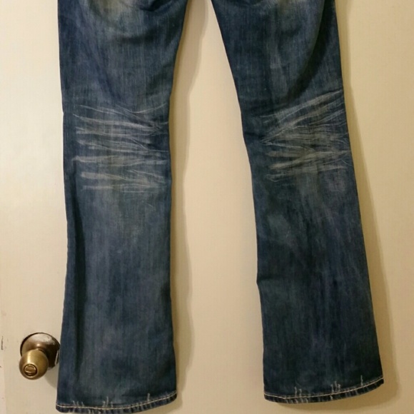 Sold on Merc - Picture 4 of 4