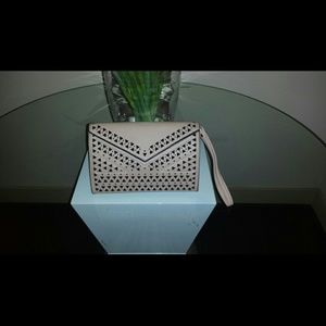 🚫SOLD🚫 Quincy clutch! Melie Bianco
