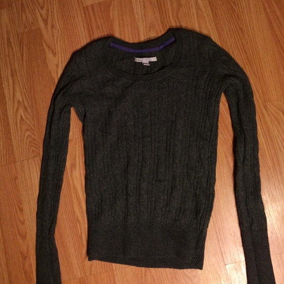 Grey sweater