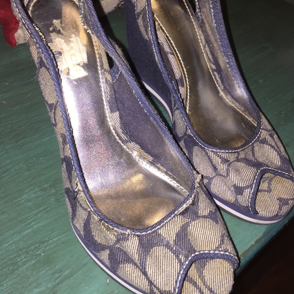Coach Wedges - Picture 2 of 4