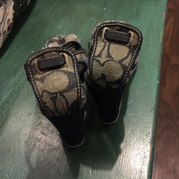Coach Wedges - Picture 4 of 4