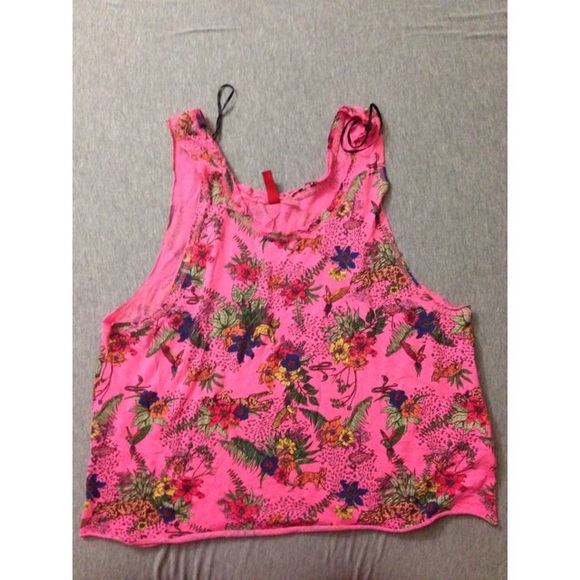 Pink sleeveless