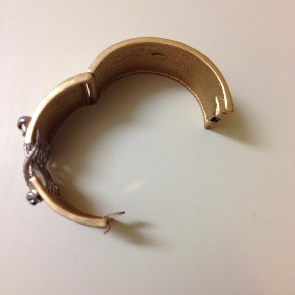 🌷• host pick² | corset cuff bracelet • - Picture 4 of 4