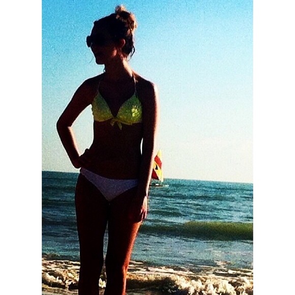🌴Away for vacation for the week