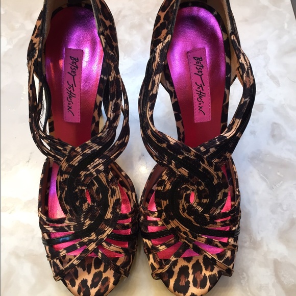Betsy Johnson heels - Picture 2 of 3