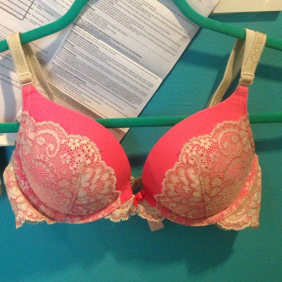 Victoria Secret Angel Push-up