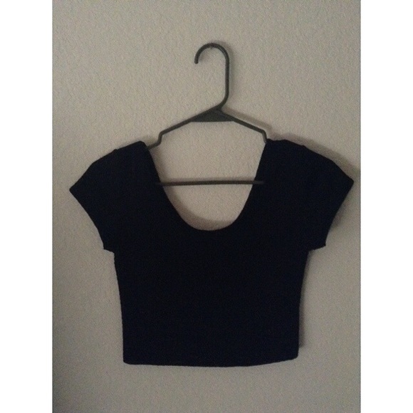 Black textured crop top