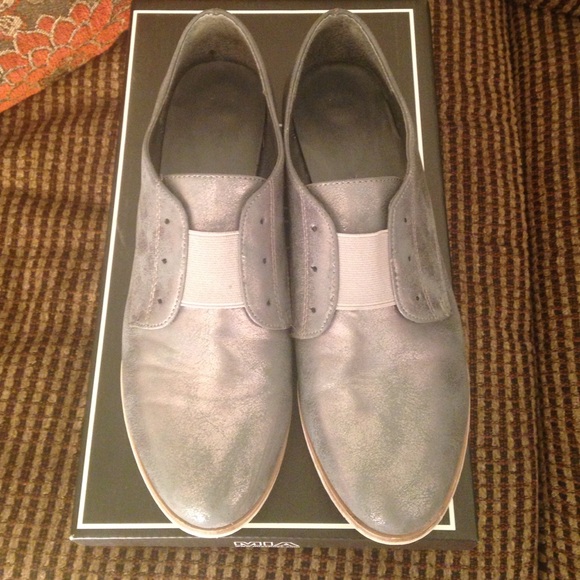 Pewter metal casual slip in oxfords