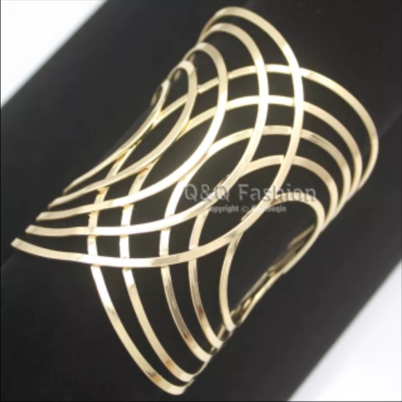 Gold big bracelet