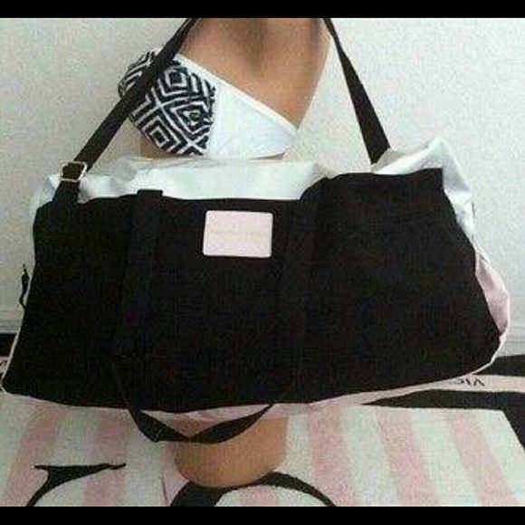 Victoria Secret Getaway Duffle Gym Bag
