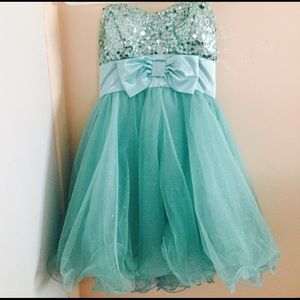 Aqua Blue Homecoming/Prom dress Sz 3