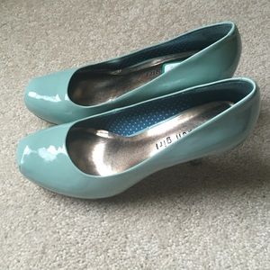 Brand new Madden Girl light blue pumps