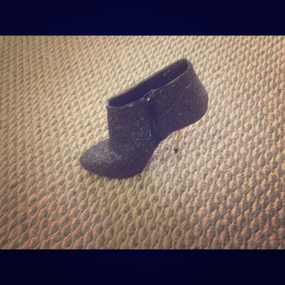 Black sparky booties