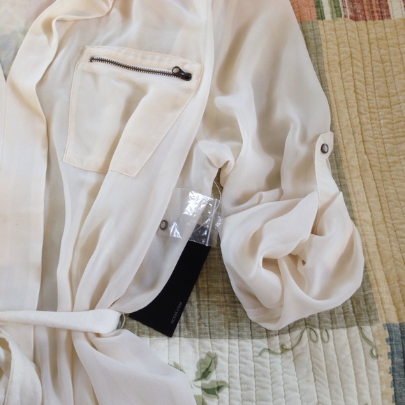 Guess Beige Belted Tunic Blouse - Picture 3 of 4
